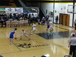 Ishpeming Setting Up a Play