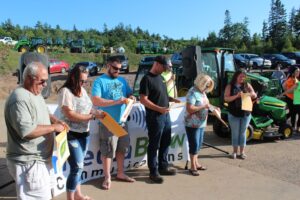 It was time to open up and see what the finalists won!