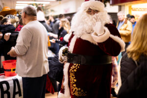 2025-christmas-tree-lighting